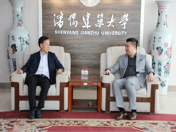 陽(yáng)光能源沈陽(yáng)建筑大學(xué)共建光伏建筑研究院