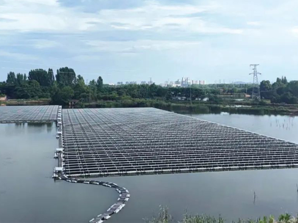 全球足跡 | 運(yùn)行2年，陽光能源打造水面光伏電站的“克萊因藍(lán)”樣本